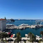 Rooftop Giovanina